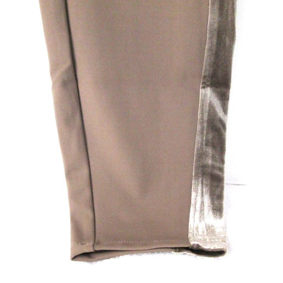 All Worthy Skinny Leggings 1X Taupe Velour Detail Polyester/Spandex Blend (B17) - Picture 2 of 11